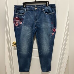 White House Black Market Blue Floral Embroidered crop Jeans